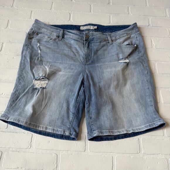 Torrid Women's Distressed Light Blue Denim Jean Long Shorts Size 20 - Picture 1 of 5